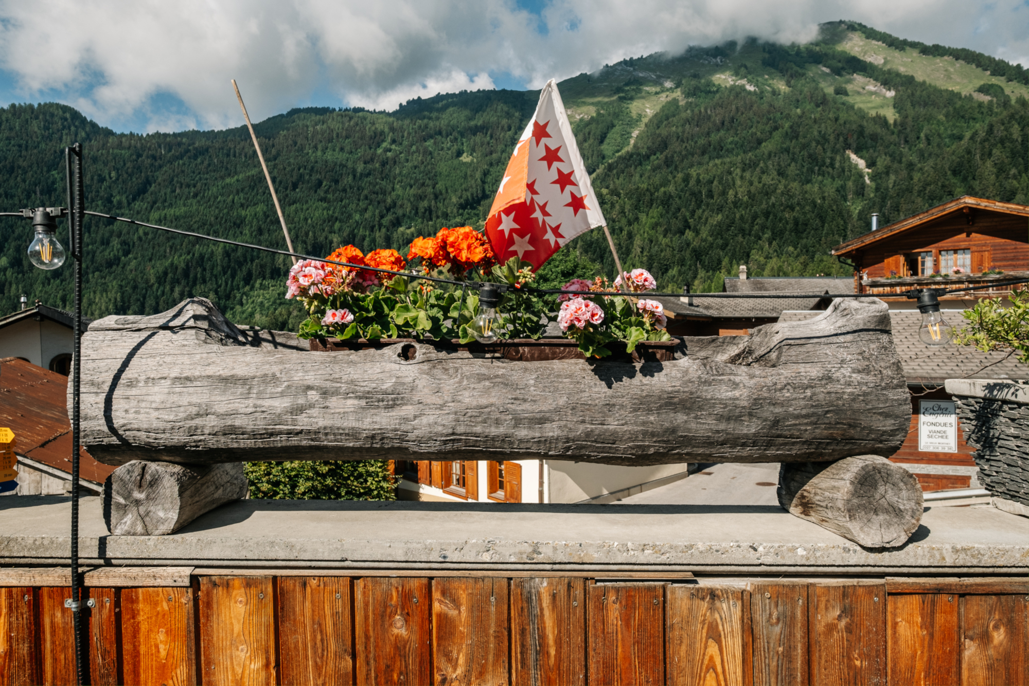 Le Vieux Valais & Aftersky