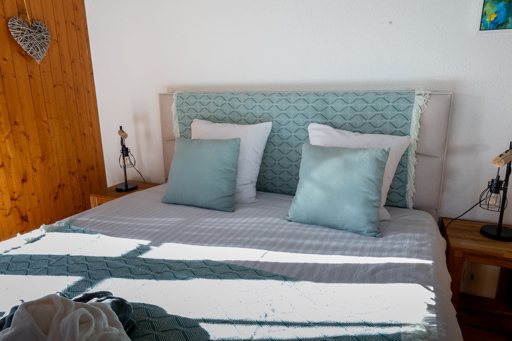 Le Vieux Valais & Aftersky